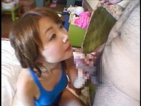 キモオタ親父のチンコでも喉の奥まで銜え込む素人たちPart1