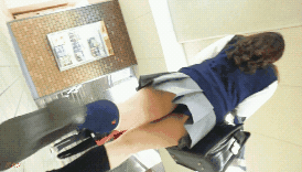 ペット目線 ストーカーされた美人制服女子のはみ出しチラリズム(車内対面、歩行、階段)
