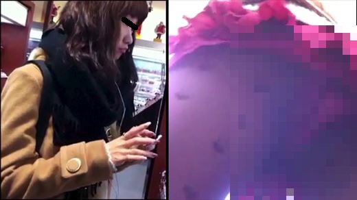 【顔出し】都会の美女のパンティ49