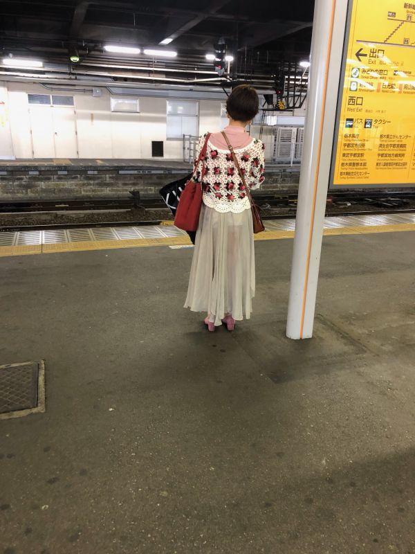 ショートカットのお姉さん