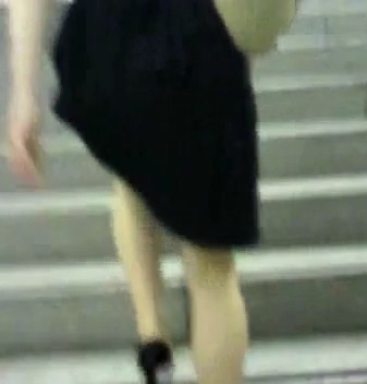 階段を上る私服姿のお姉さん【ストーキング動画】街撮り編 115