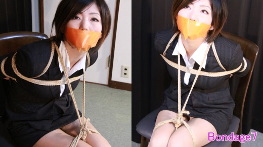 赤坂奈菜写真集 - 女教師の受難 - オレンジ色のテープギャグ
