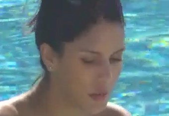 【ガチ盗撮】★マイアミのリゾートプール★で『ドエロ素人ギャル』を盗撮！！！【エロ過ぎ注意】