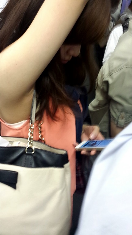 [個人撮影][四作品セット]電車内美少女ワキ盗撮