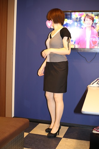 白金マダム♡清楚なお姉さん♡①(肌色+黒ストッキング)100枚