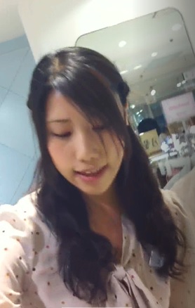 【素人逆さ撮り】ショップ店員さん接写パンチラ!01 【素人逆さ撮り】ショップ店員さん接写パンチラ!01