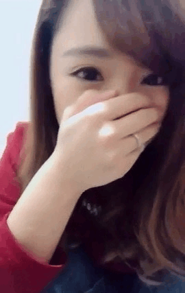 【おしっこ】若い娘たちがトイレで用を足す姿を… 【おしっこ】若い娘たちがトイレで用を足す姿を…