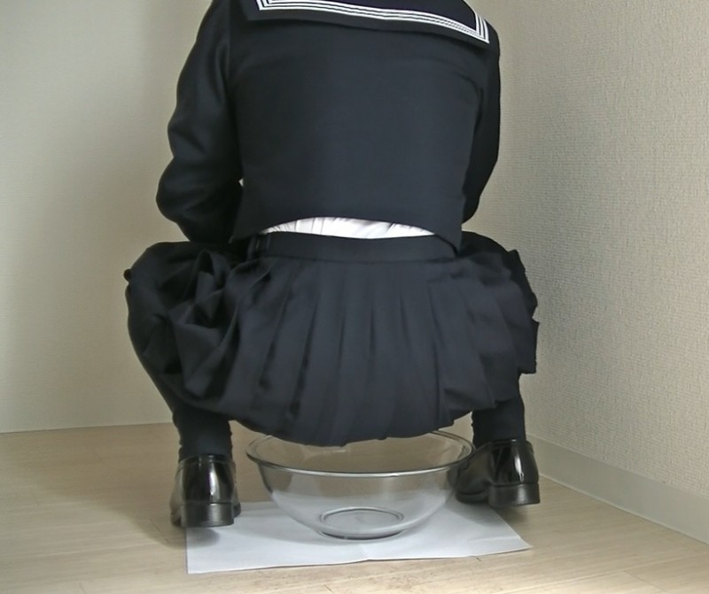 制服着衣放尿 制服着衣放尿