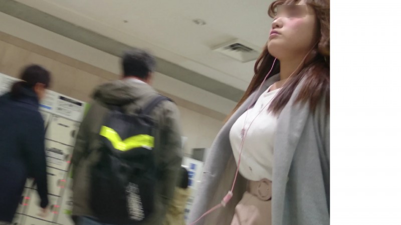 【乳テント】ショップ店員な巨乳ちゃん 其の1