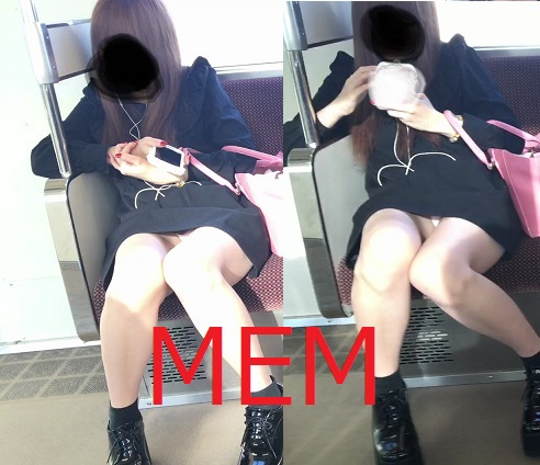 電車対面パンチラ91;ギャル、スカート、ピンクパンティー