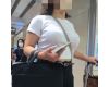 パイスラ巨乳のお姉さん
