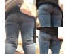 サブカル系美女の最高過ぎる至高のデニム尻 じっくり逆さ撮り【街中風景137】