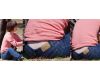 優しそうで可愛い若ママさんはジーンズの腰から蒸れたピンクベージュのガードルをチラチラと覗かせてくれる!!