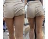 ムチムチショートパンツにハミ尻がセクシーなギャル