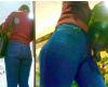 No.332 A girl with a beautiful butt and a seductive hip swing th