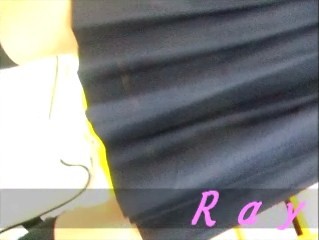 重ねて履いてる？立ち読み中の女の子を逆さ撮り【パンチラ動画】Rei 03 gallery photo 2