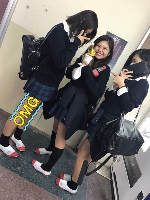 JK 制服 生足 画像集 1 JK 制服 生足 画像集 1