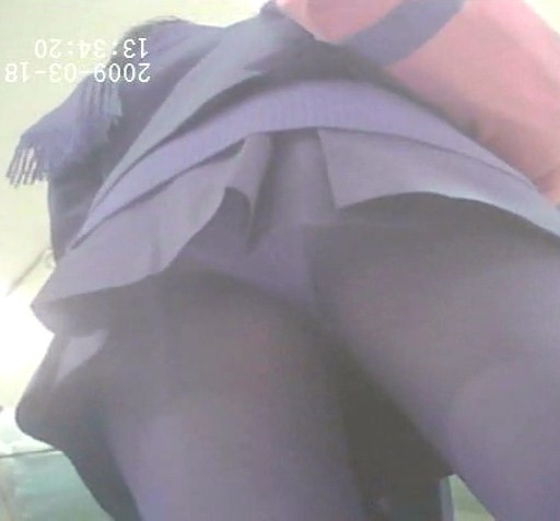 逆さ撮り　タイツ　JK タイツを履いた女子校生を逆さ撮り【パンチラ動画】003 - 食パン