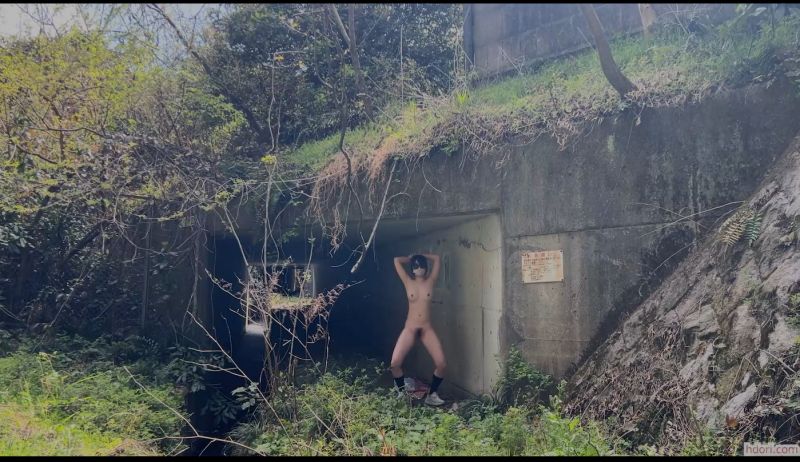 Gcolle 幹線道路沿いで野外露出オナニー 1483.mp4 980040