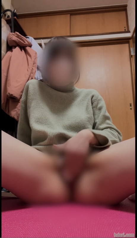 童貞を見下しながらオナニーする年上のS嬢