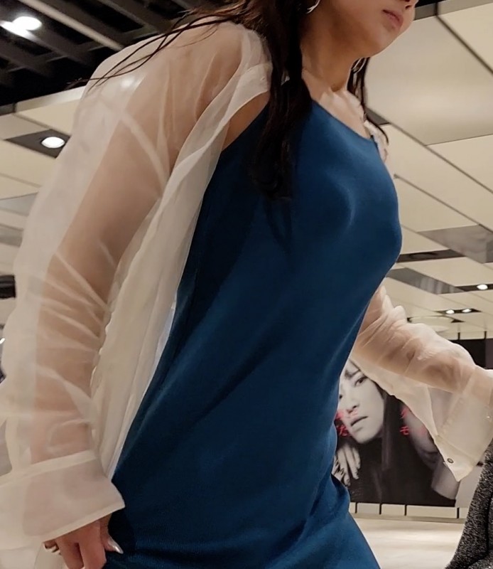 Gcolle 美女お姉様の収まりきらない溢れ爆乳の揺れ！ 985966