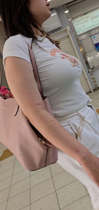 Gcolle 超爆乳Hカップボインが強烈なギャル！ 991760