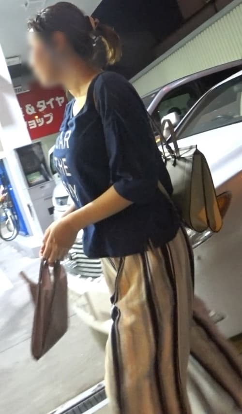 バズーカ爆揺れボインな美女お姉様のパイズリ乳！