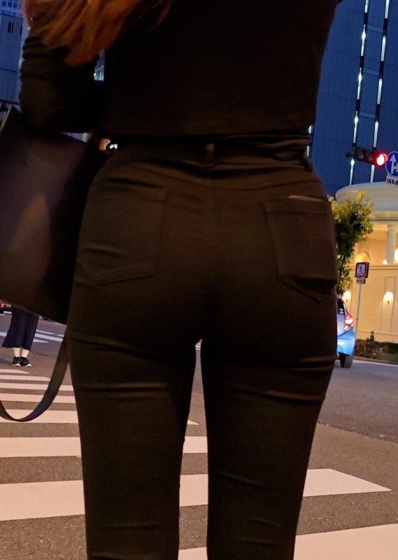 Gcolle 圧倒的な造形美を見せつける爆尻OL！ 991759