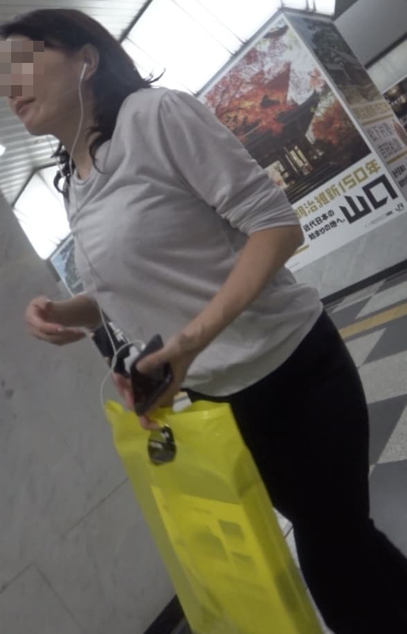 伝説の超豪乳ボインな爆揺れる神揺れ美人OL様の逸材！