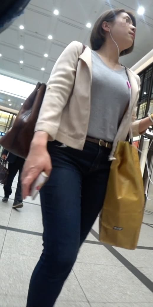 Gcolle 超美人OL様の爆揺れ爆乳の魅力が半端ない! 993343