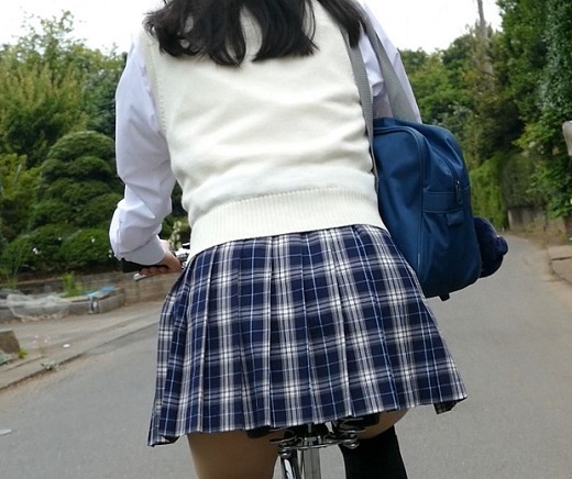 自転車パンチラ訳してチャリチラ！高画質編　?27 gallery photo 2