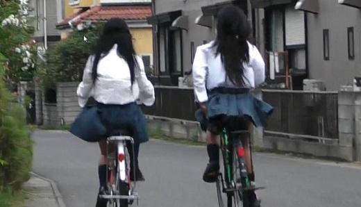 自転車パンチラ訳してチャリチラ！番外編6 gallery photo 3