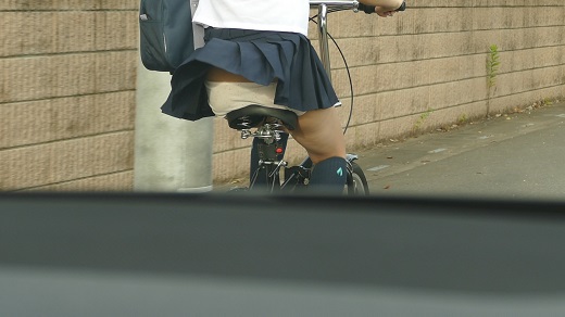 自転車パンチラ訳してチャリチラ！高画質編　?1 gallery photo 1