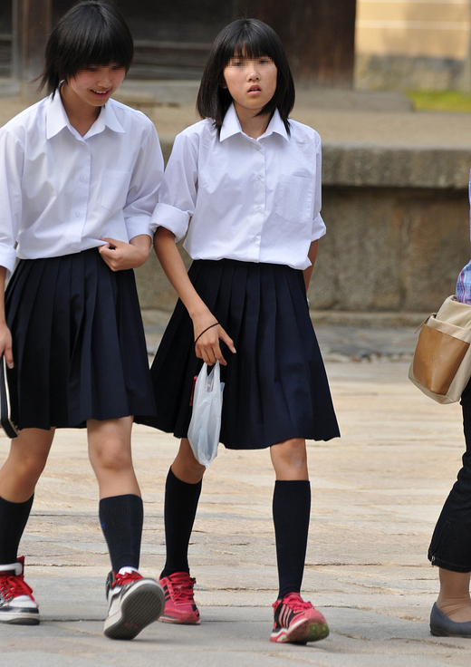 HIROPON 制服女子高生修学旅行 