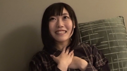 Gcolle 美巨乳の20歳専門生が学費のためにAV撮影で若い肉体を弄ばれる jd_ha_a20_tama_nt11101810ss.mp4 954007
