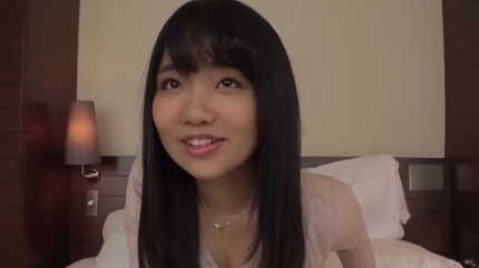 Gcolle 巨乳の22歳メイドカフェ店員が初ハメ撮りでアソコをビショ濡れにして喘ぐ shi_ha_a22_miu_nt10191413ss.mp4 952478