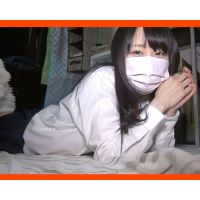 黒部屋【6】ゆる〜い天然系女子のゆいちゃんがかわいい顔して「オマ○コくぱぁ」って連呼!いやらしい舌使いでディルドを舐め!