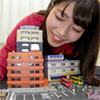 【巨大娘】街ごとワープ!出現場所は巨大娘の部屋!?【八森わか菜】