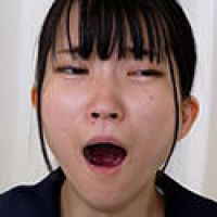 顔面崩壊!かわいい伊織ひなのちゃんのあくび接写!!