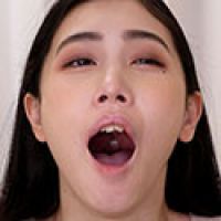 顔面崩壊!美しい小松杏さんのあくび接写!!