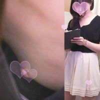 乳首がチラっとお姉さん　クリクリぽっちが丸見えですよ・・・ 