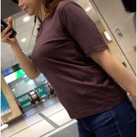 溢れボインすぎる美人お姉様のHカップ乳!