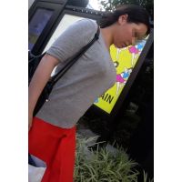 超豪乳Jカップ乳な美女の溢れでる爆揺れバインバイン乳!