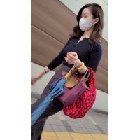 高嶺の薔薇!溢れ巨乳ボディな妖艶CAの魅惑の濃厚ボディ!