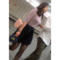 爆乳くびれボインな美人ギャル!