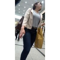 超美人OL様の爆揺れ爆乳の魅力が半端ない!