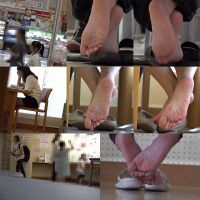 Candid feet of Japanese beauty