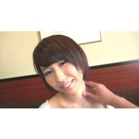 ショートカットの19歳女子大生がFカップを揺らして緊張の初ハメ撮り