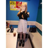 No.43 居酒屋で働く女子の足裏