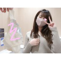 美人女子大生から再度パンツ買取♡交渉チカンで美乳揉みしだき電マ・手マン責め♡【ローアングル】 